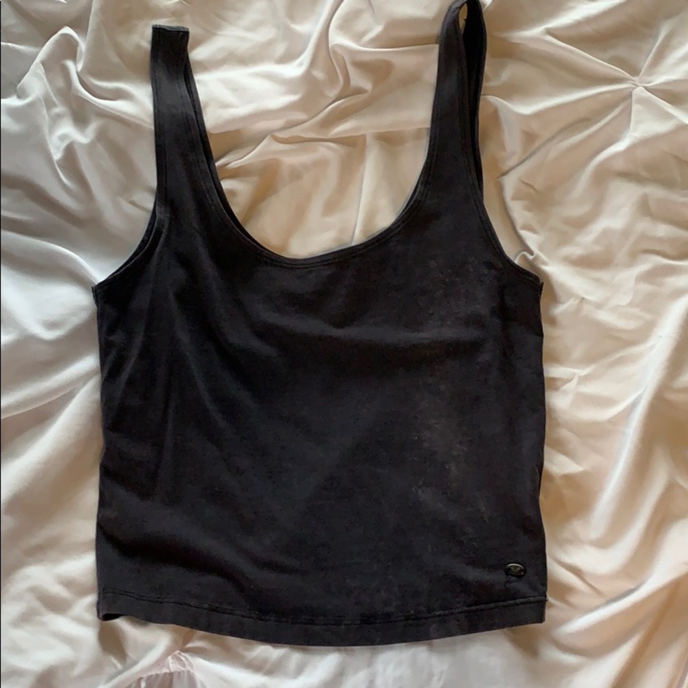AE crop top